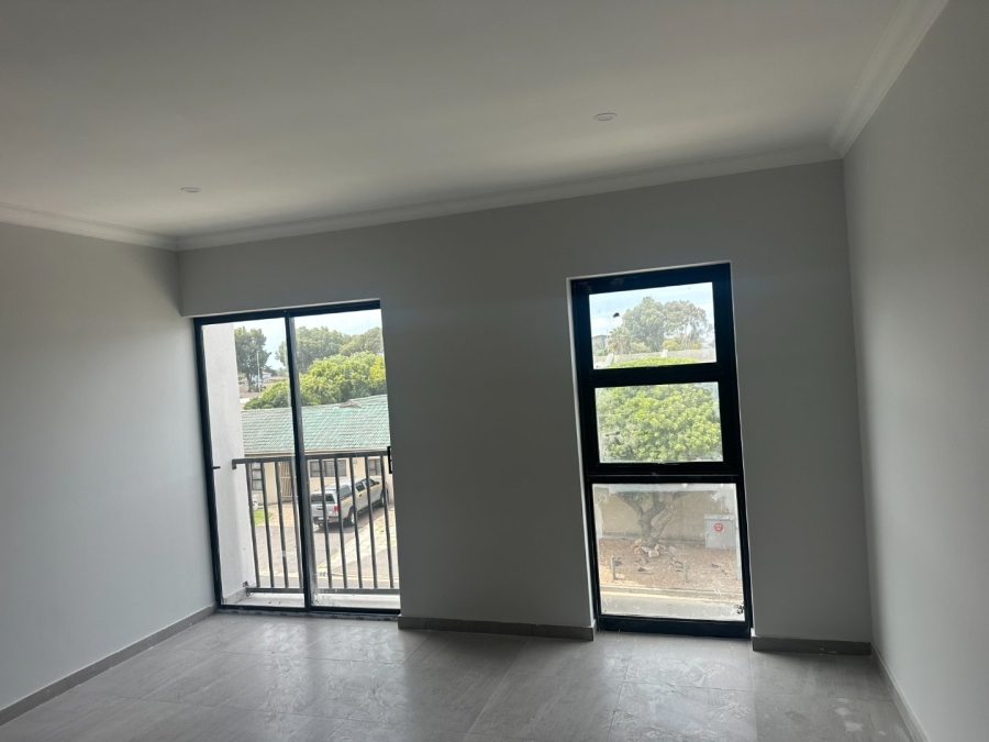 2 Bedroom Property for Sale in Table View Western Cape
